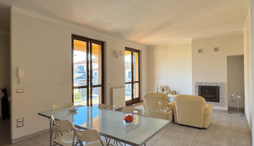 VENDESI APPARTAMENTO FRATTA - S. CATERINA (2)