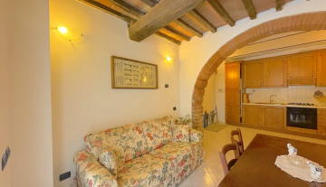 VENDESI APPARTAMENTO TUORO SUL TRASIMENO